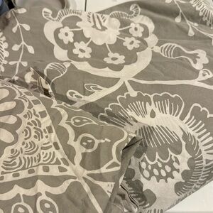 Pottery barn, teen twin duvet, set gray and white
